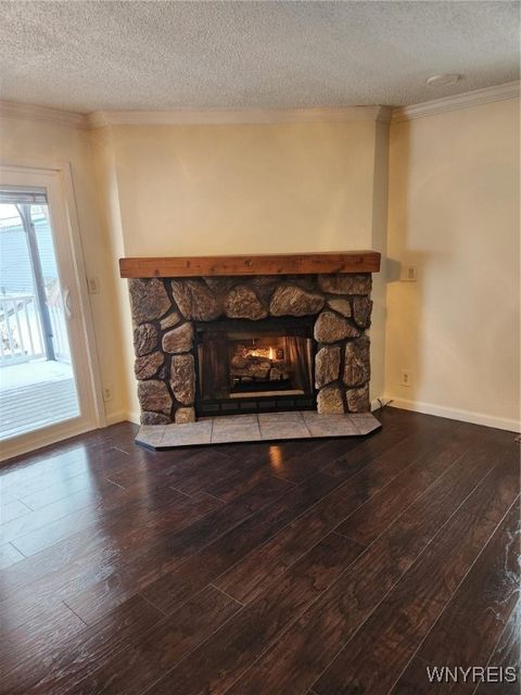 Tiny photo for 352 Applewood Drive, Lockport Town, NY 14094 (MLS # B1654856)