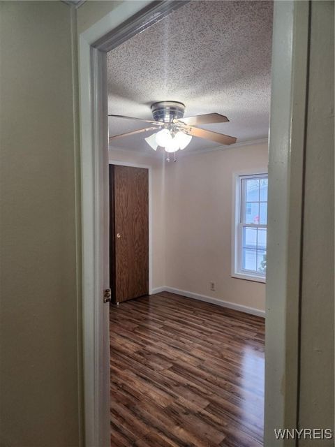 Tiny photo for 352 Applewood Drive, Lockport Town, NY 14094 (MLS # B1654856)