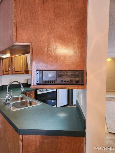 Tiny photo for 352 Applewood Drive, Lockport Town, NY 14094 (MLS # B1654856)