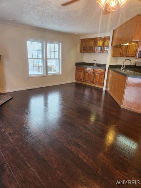 Tiny photo for 352 Applewood Drive, Lockport Town, NY 14094 (MLS # B1654856)