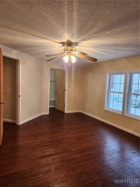 Tiny photo for 352 Applewood Drive, Lockport Town, NY 14094 (MLS # B1654856)