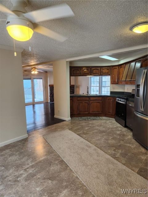 Tiny photo for 352 Applewood Drive, Lockport Town, NY 14094 (MLS # B1654856)