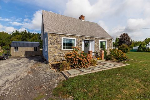 Photo of 7745 Rochester Road, Royalton, NY 14067 (MLS # B1640076) Photo of 7745 Rochester Road, Royalton, NY 14067 (MLS # B1640076)