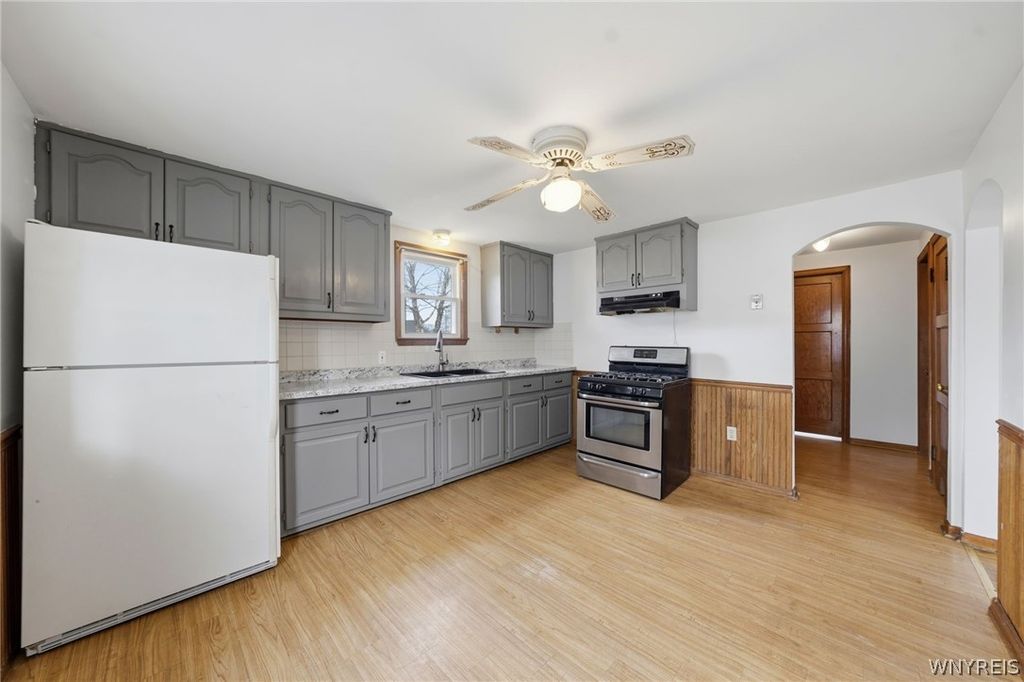 Photo of 795 Mineral Springs Road, West Seneca, NY 14224 (MLS # B1666151)