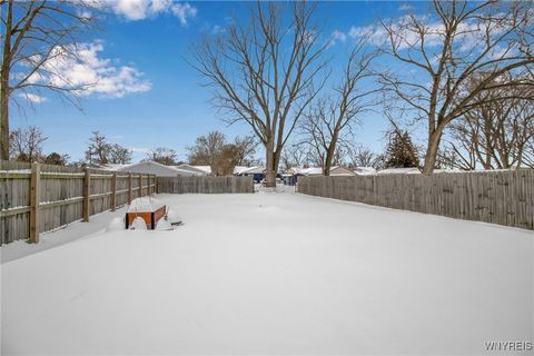 Tiny photo for 640 71st Street, Niagara Falls, NY 14304 (MLS # B1659505)