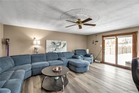 Tiny photo for 640 71st Street, Niagara Falls, NY 14304 (MLS # B1659505)