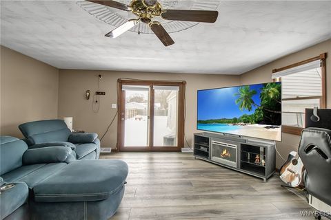 Tiny photo for 640 71st Street, Niagara Falls, NY 14304 (MLS # B1659505)