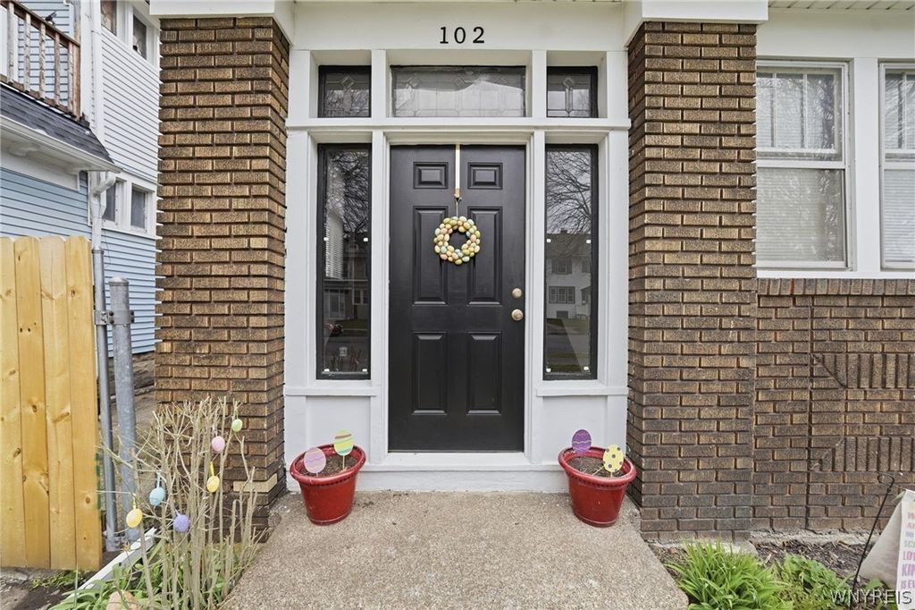 Photo of 102 Rutland Street, Buffalo, NY 14220 (MLS # B1674302)