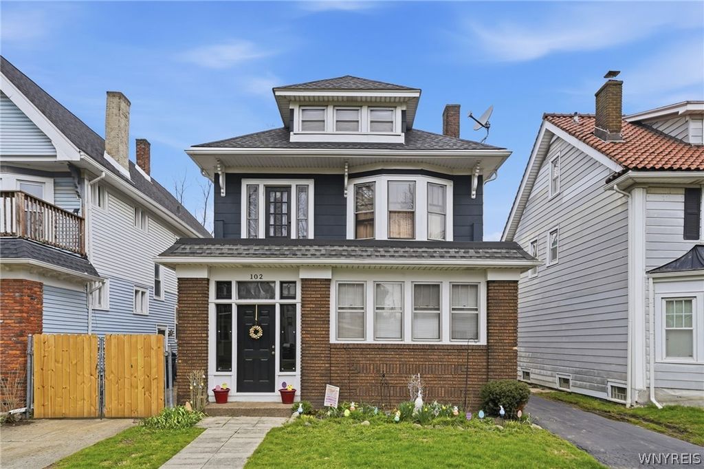 Photo of 102 Rutland Street, Buffalo, NY 14220 (MLS # B1674302)
