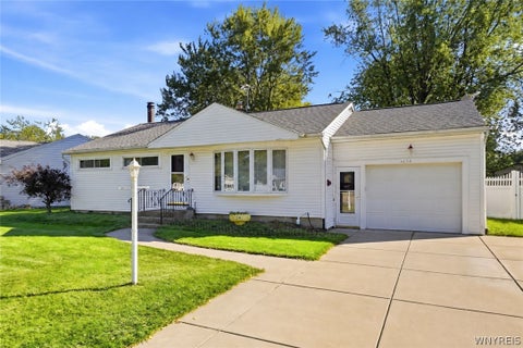 Photo of 234 Coronation Drive, Amherst, NY 14226 (MLS # B1717905)