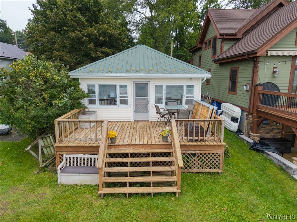 4380 Lakeshore Drive