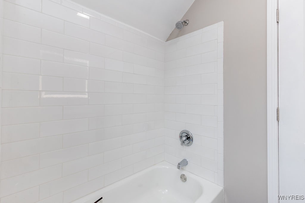 52 Hawthorne Avenue, Tonawanda, New York image 18