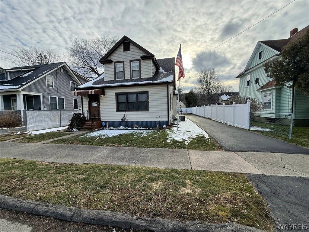 Photo of 776 Southport Street, Elmira City, NY 14904 (MLS # B1669016)