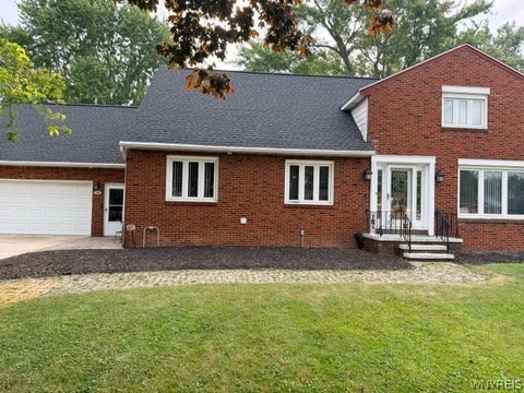 Photo of 100 Northwood Avenue, West Seneca, NY 14224 (MLS # B1702630)