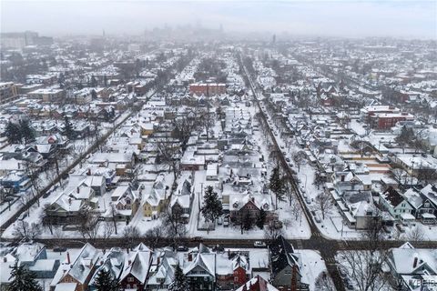 Tiny photo for 365 W Utica Street #Upper, Buffalo, NY 14222 (MLS # B1655167)