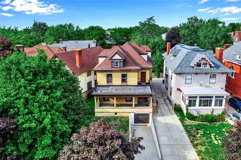 Photo of 522 W Ferry Street #1, Buffalo, NY 14222 (MLS # B1650077)