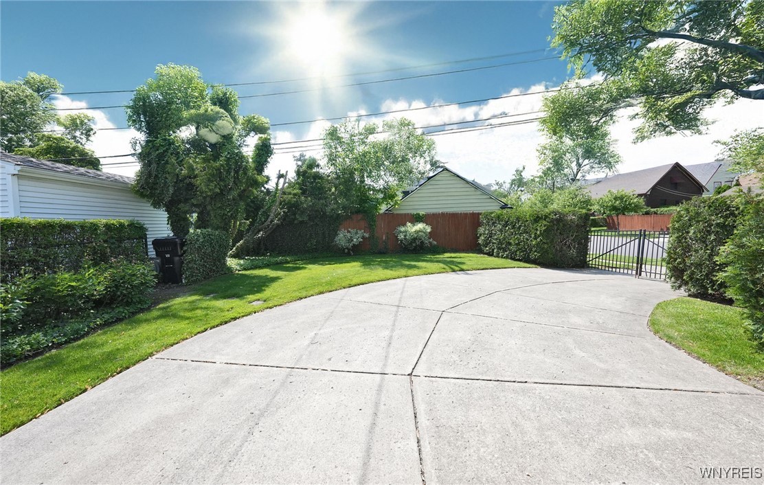 176 Louvaine Drive, Tonawanda, New York image 4