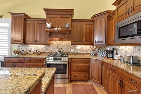 Tiny photo for 6603 Mulligan Drive, Lockport Town, NY 14094 (MLS # B1648289)