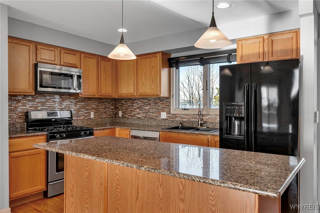 426 Lakefront Boulevard, Buffalo, New York image 5