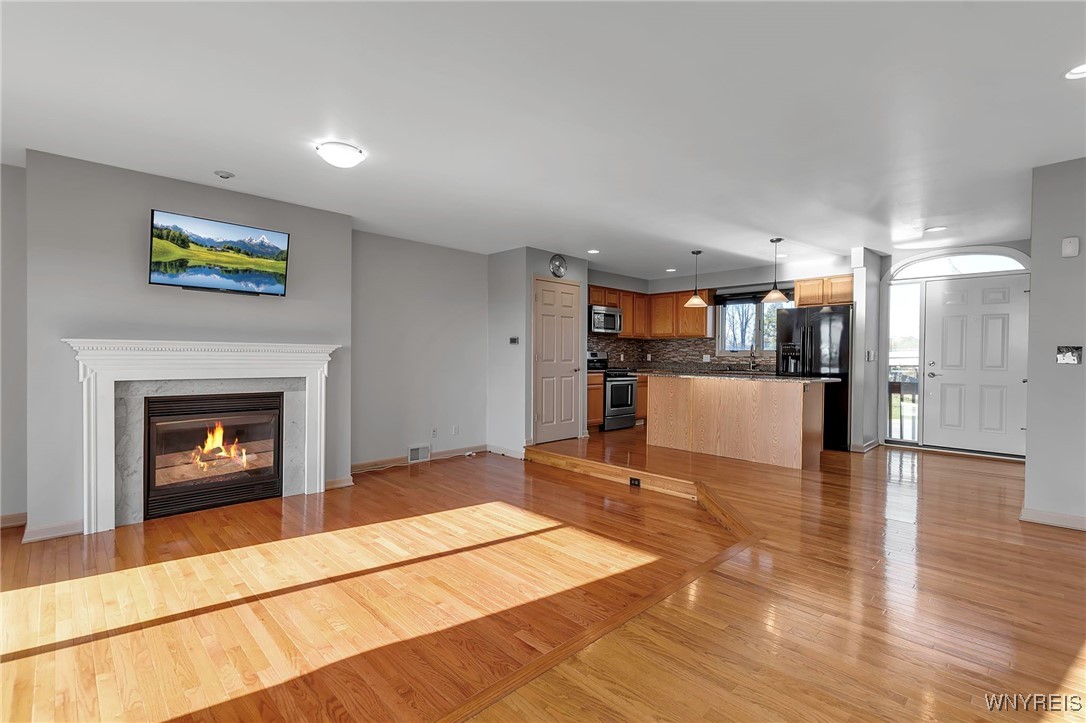 426 Lakefront Boulevard, Buffalo, New York image 14