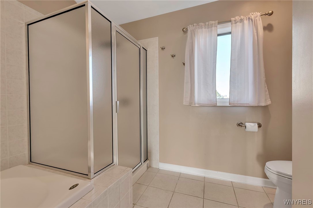 426 Lakefront Boulevard, Buffalo, New York image 32
