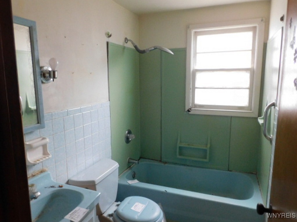 88 Marbeth Court, Buffalo, New York image 7