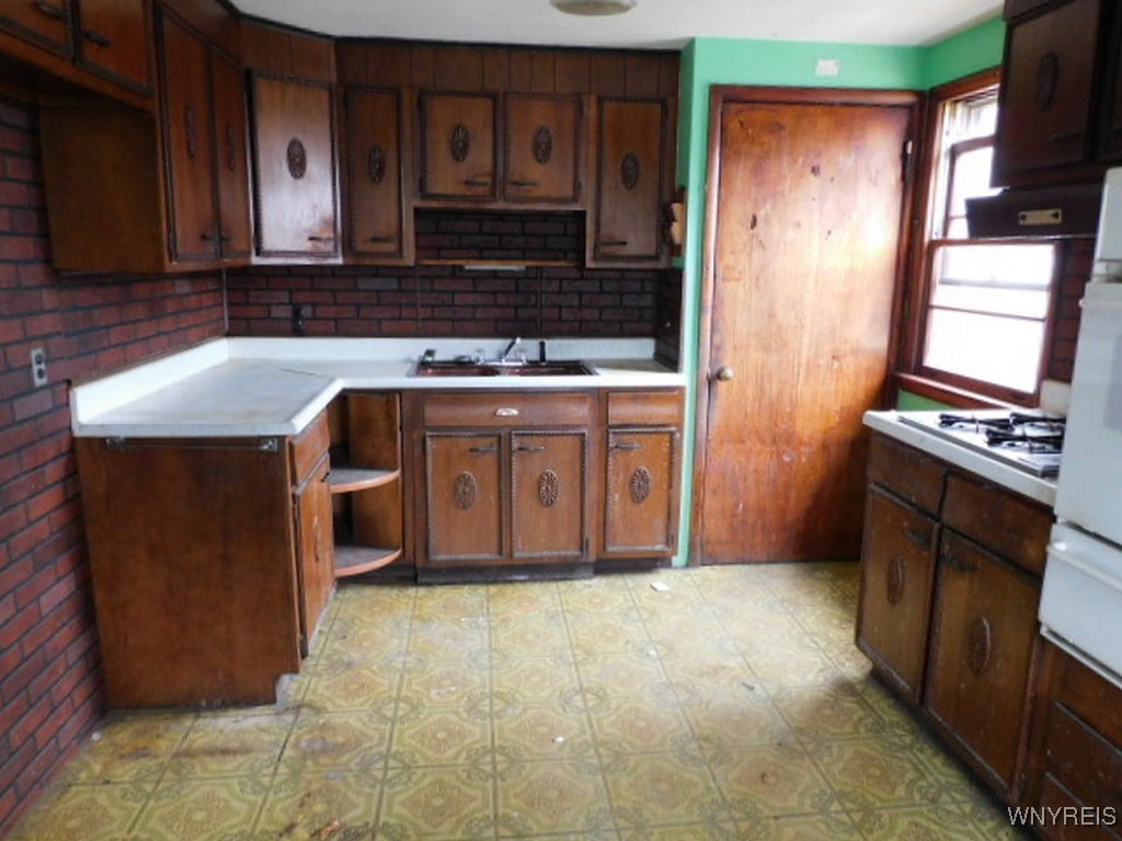88 Marbeth Court, Buffalo, New York image 2