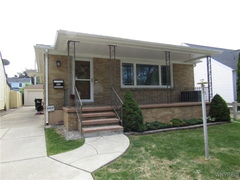 Photo for 423 Zimmerman Boulevard