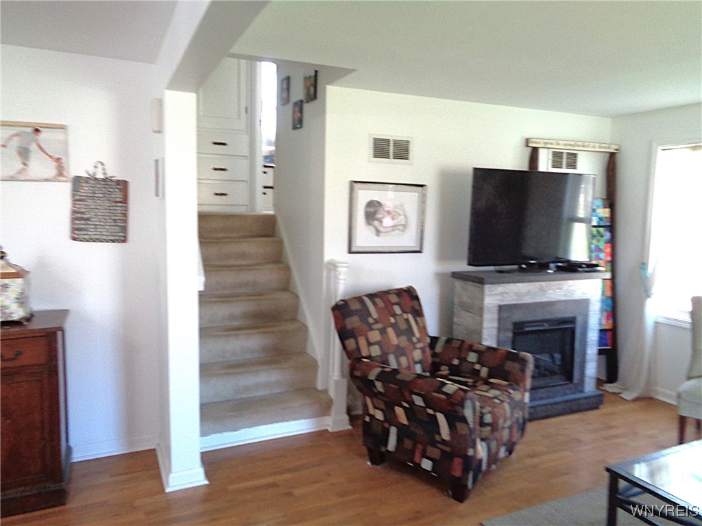 4274 Trailing Drive, Clarence, New York image 3