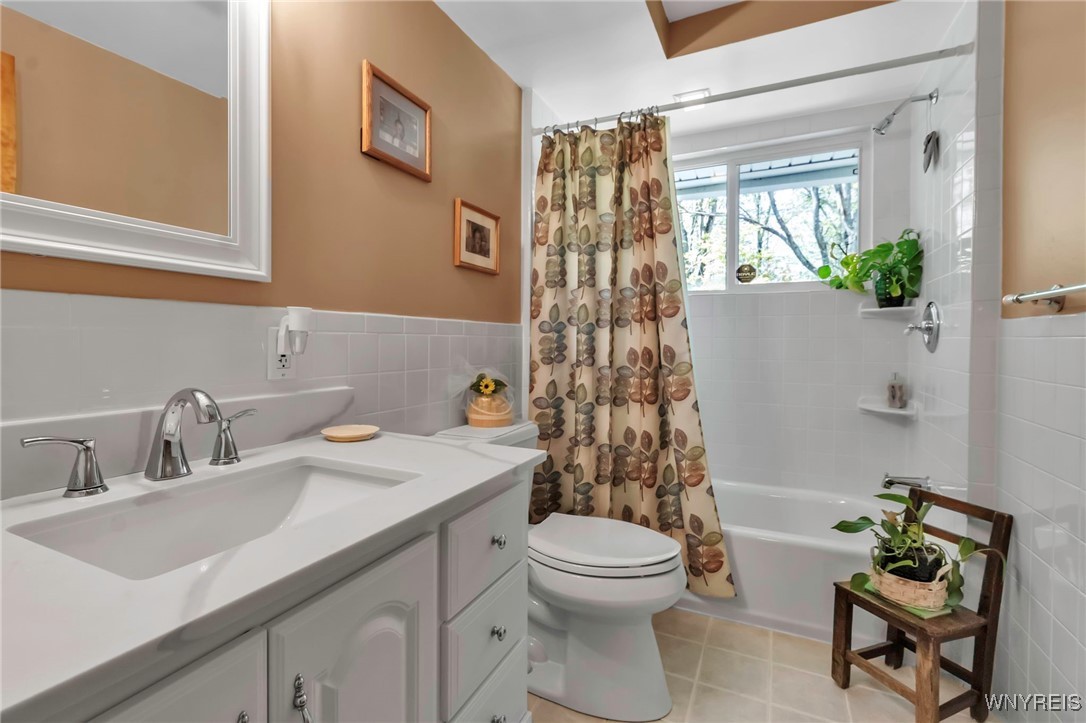 233 Falls Road, Aurora, New York image 16