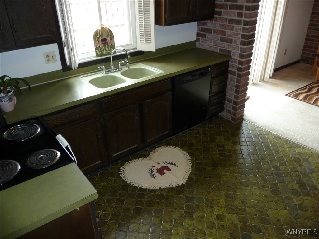 46 Pebble Creek Drive, Cheektowaga, New York image 4