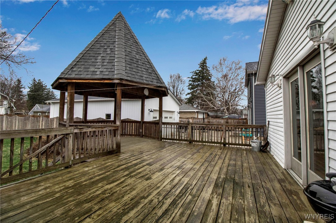 115 Richfield Road, Amherst, New York image 6