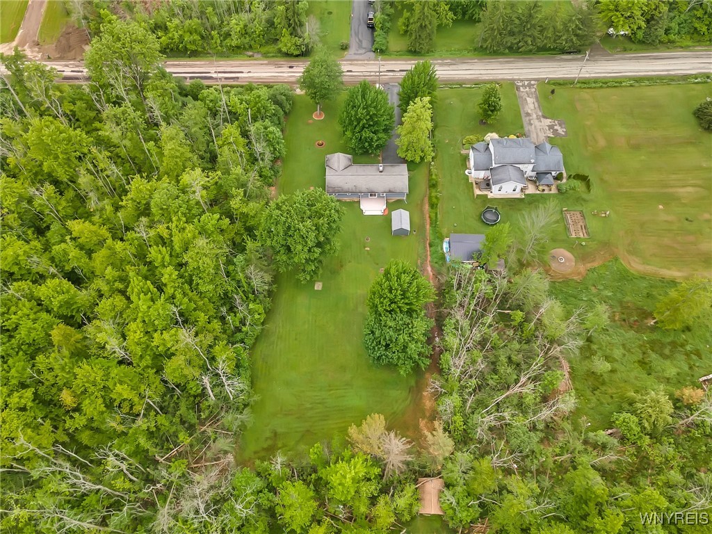 2279 Lakeview Road
