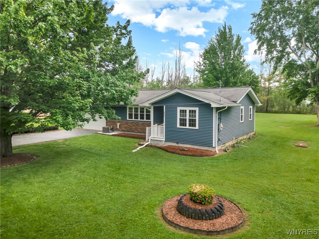 2279 Lakeview Road