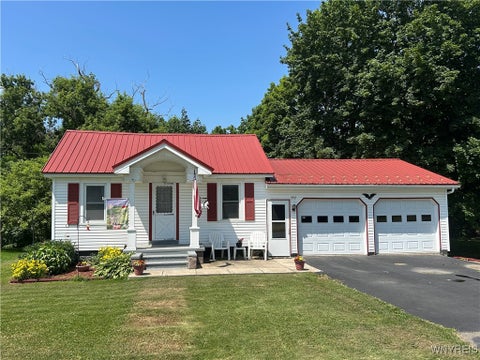 Photo for 592 Exchange Street Road