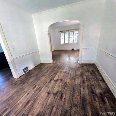 Tiny photo for 75 W Hazeltine Avenue, Tonawanda, NY 14217 (MLS # B1716115)