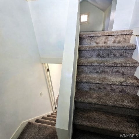 Tiny photo for 75 W Hazeltine Avenue, Tonawanda, NY 14217 (MLS # B1716115)