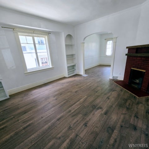 Tiny photo for 75 W Hazeltine Avenue, Tonawanda, NY 14217 (MLS # B1716115)