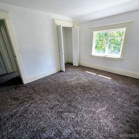 Tiny photo for 75 W Hazeltine Avenue, Tonawanda, NY 14217 (MLS # B1716115)