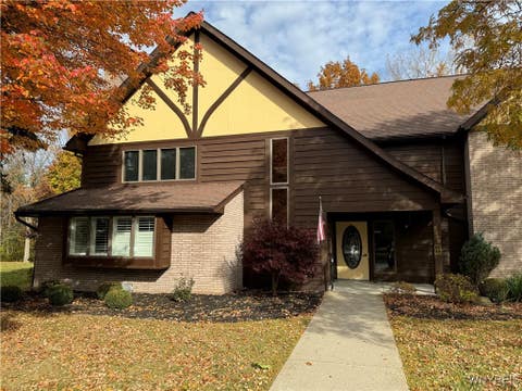 Photo for 5299 Chestnut Ridge Road E