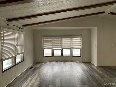 Tiny photo for 12 N Whispering Lane, Hamburg, NY 14075 (MLS # B1655298)