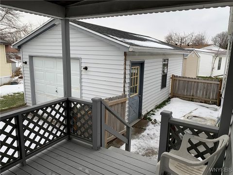 Tiny photo for 12 N Whispering Lane, Hamburg, NY 14075 (MLS # B1655298)