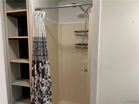 Tiny photo for 12 N Whispering Lane, Hamburg, NY 14075 (MLS # B1655298)