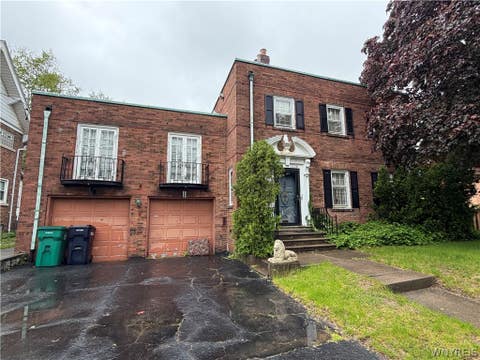 Homes For Sale - 1228 Ferry Avenue<br/> Niagara Falls, NY 14301