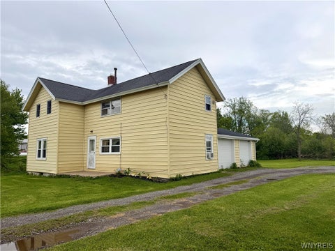 Multifamily For Sale - 4033 Schuster Road<br/> Eden, NY 14057