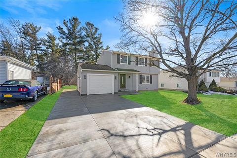 Homes For Sale - 3925 Sharondale Drive<br/> Hamburg, NY 14075