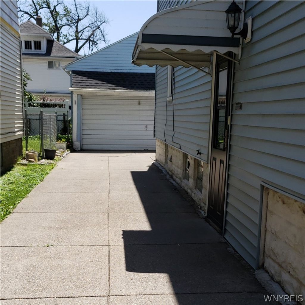 Photo of 65 Easton Avenue, Buffalo, NY 14215 (MLS # B1699938)