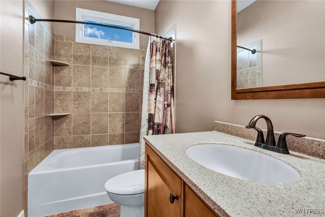 8176 Driftwood Court, Clarence, New York image 41