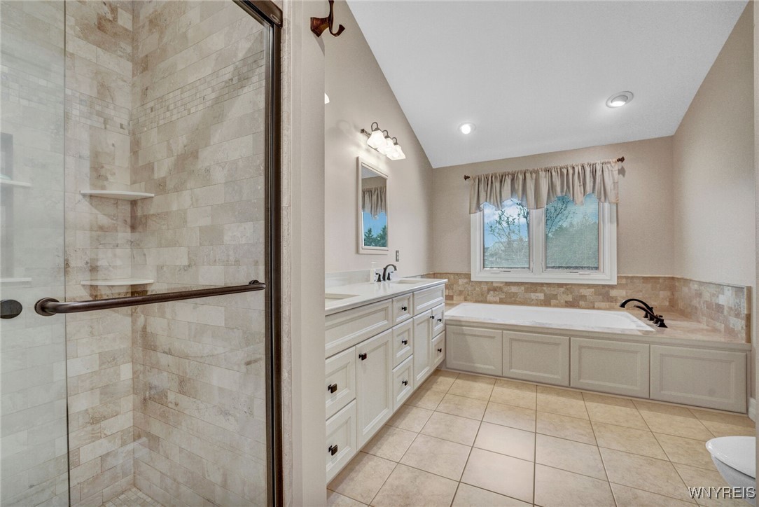 8176 Driftwood Court, Clarence, New York image 32