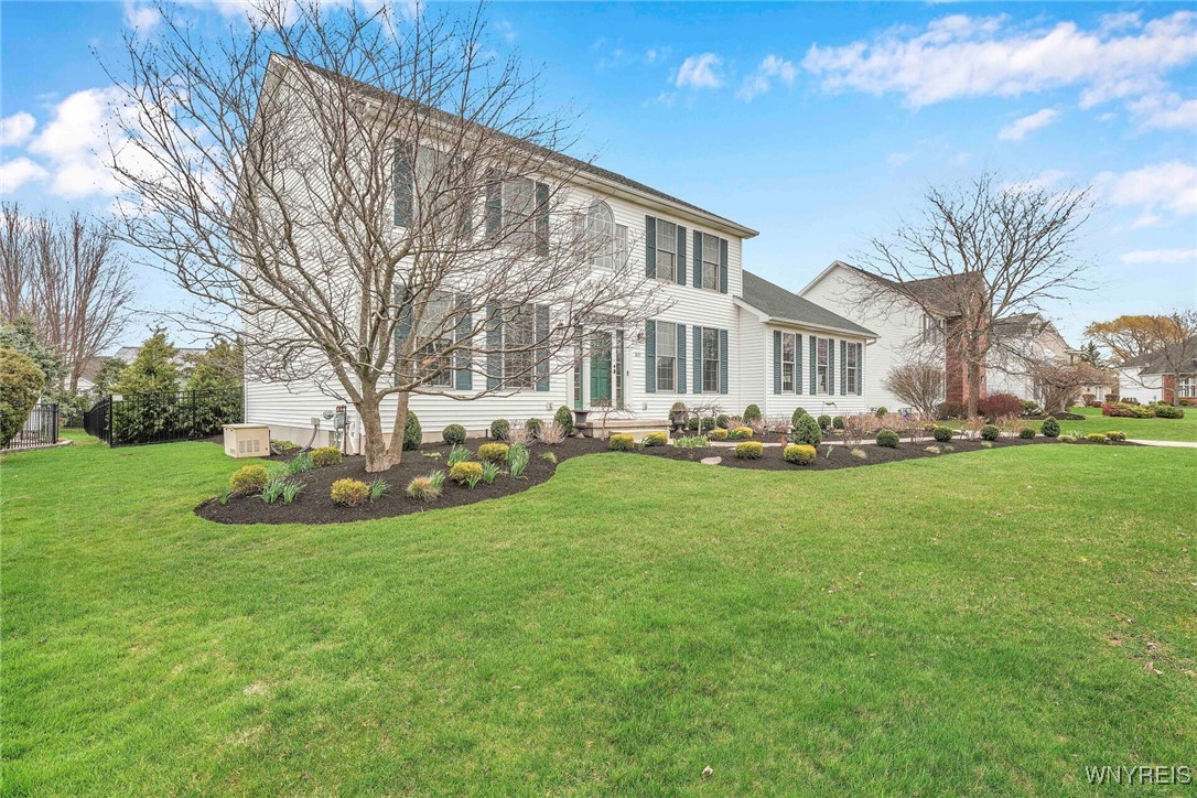 8176 Driftwood Court, Clarence, New York image 2
